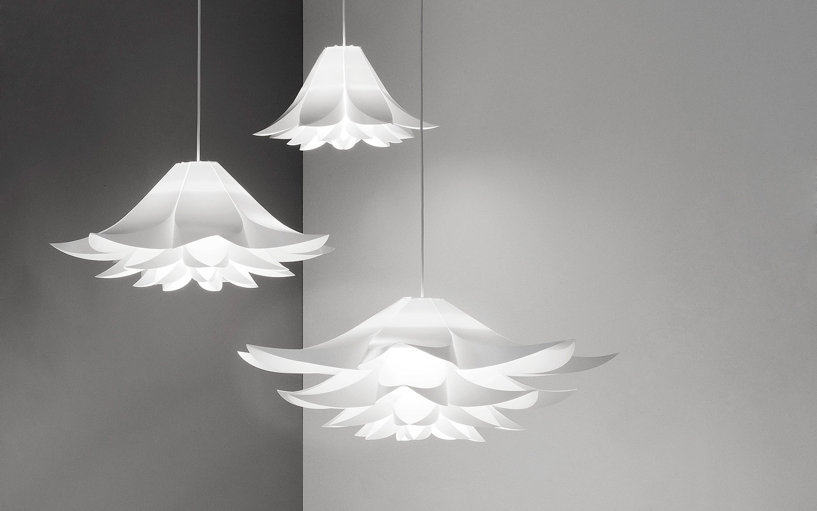 Norm06 | A minimalistic, floating pendant lamp