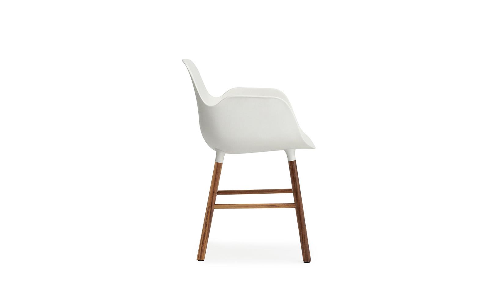 Form Armchair Walnut3