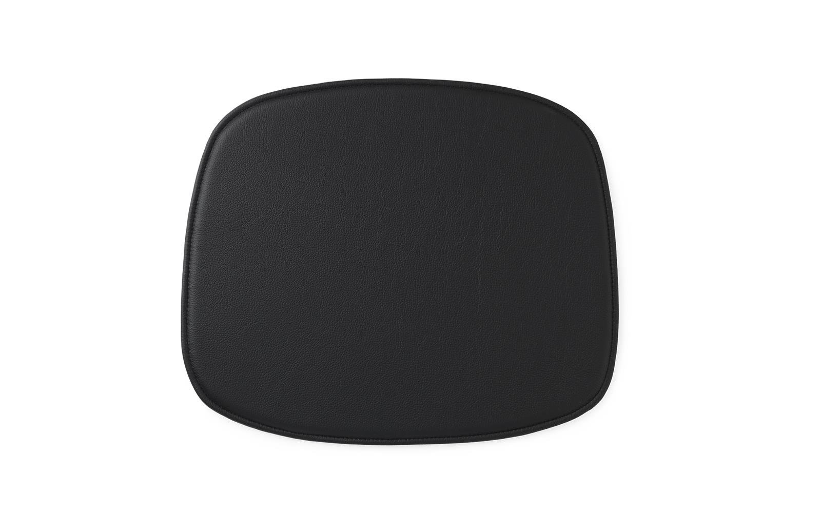 https://www.normann-copenhagen.com/-/media/Product-Pictures-Podio/Normann-Copenhagen/Form/Form-Seat-Cushion/Form-Seat-Cushion-Leather/602638/Seat-Cushion-Form-Leather1.png