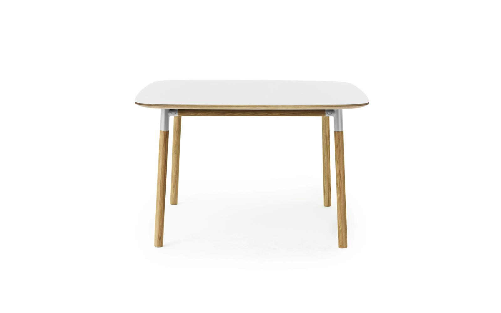 Form Table 120 x 120 cm1