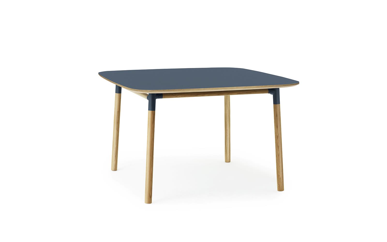 Form Table 120 x 120 cm2