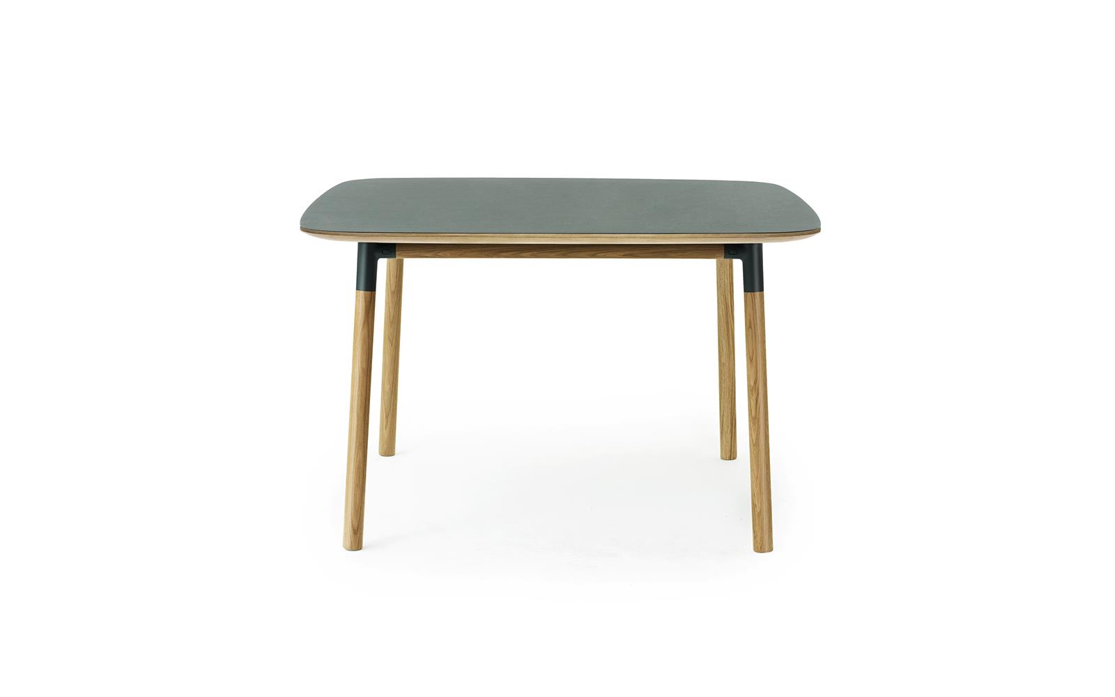 Form Table 120 x 120 cm1