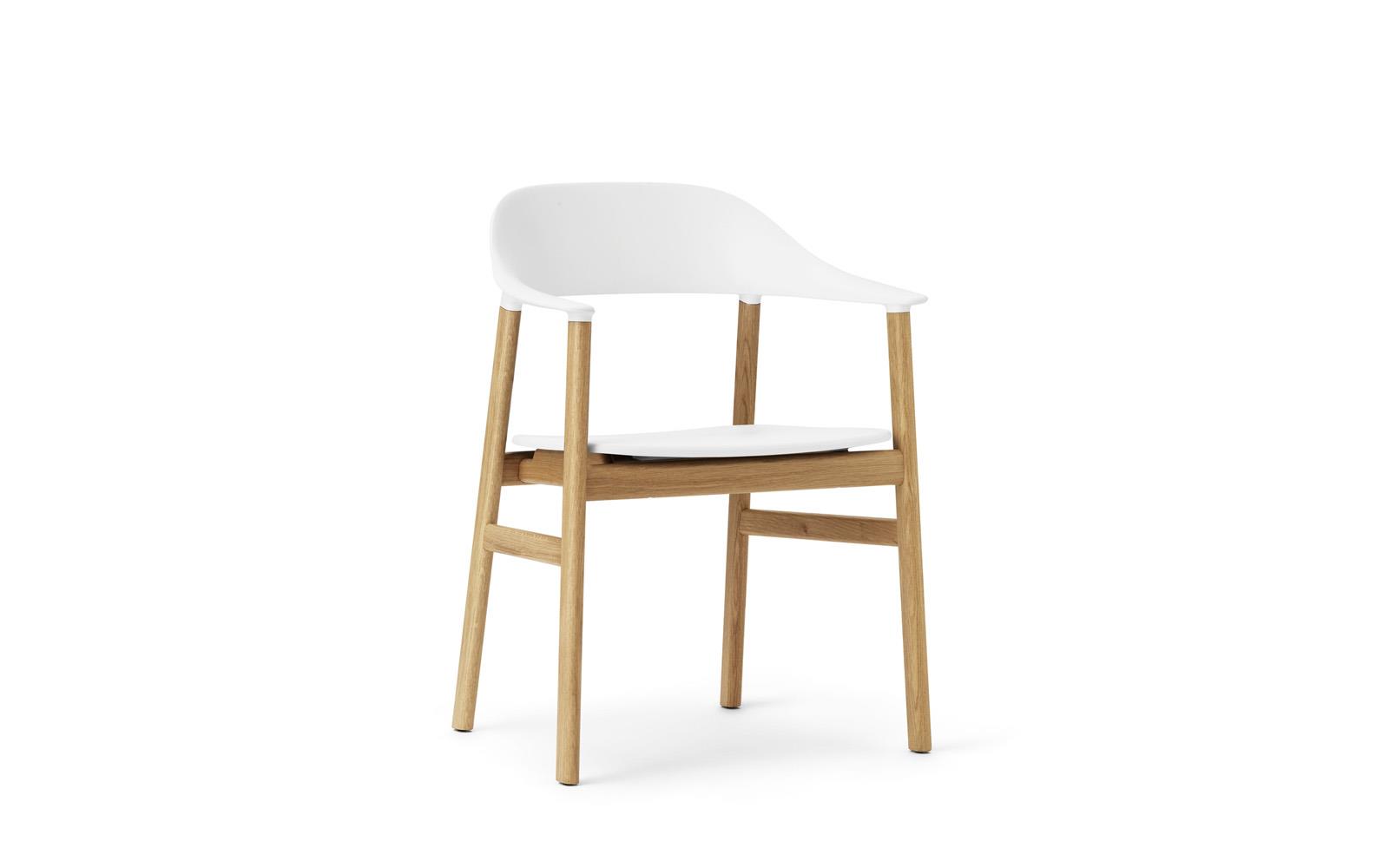 Herit Armchair Oak1