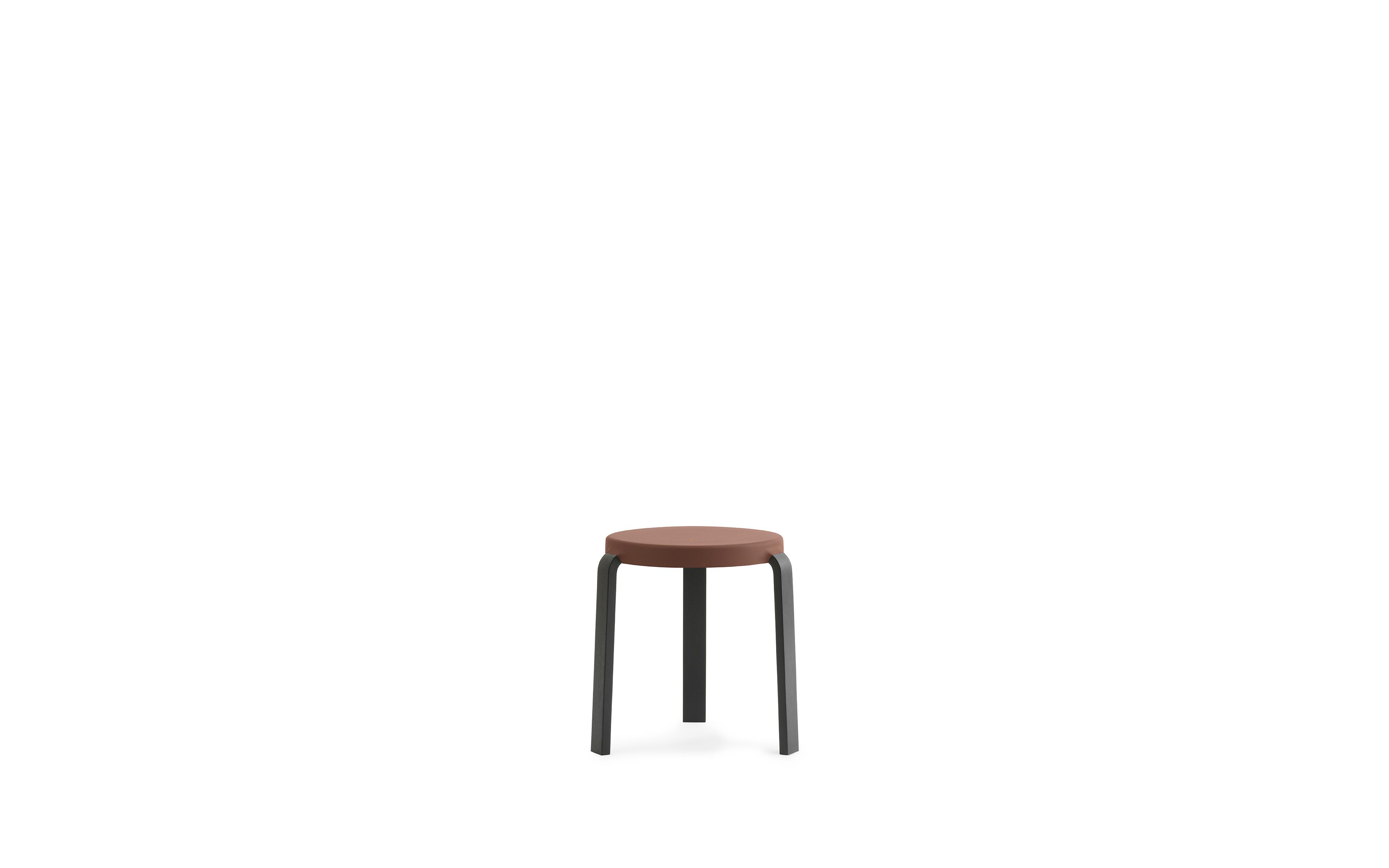 Tap Stool Black2