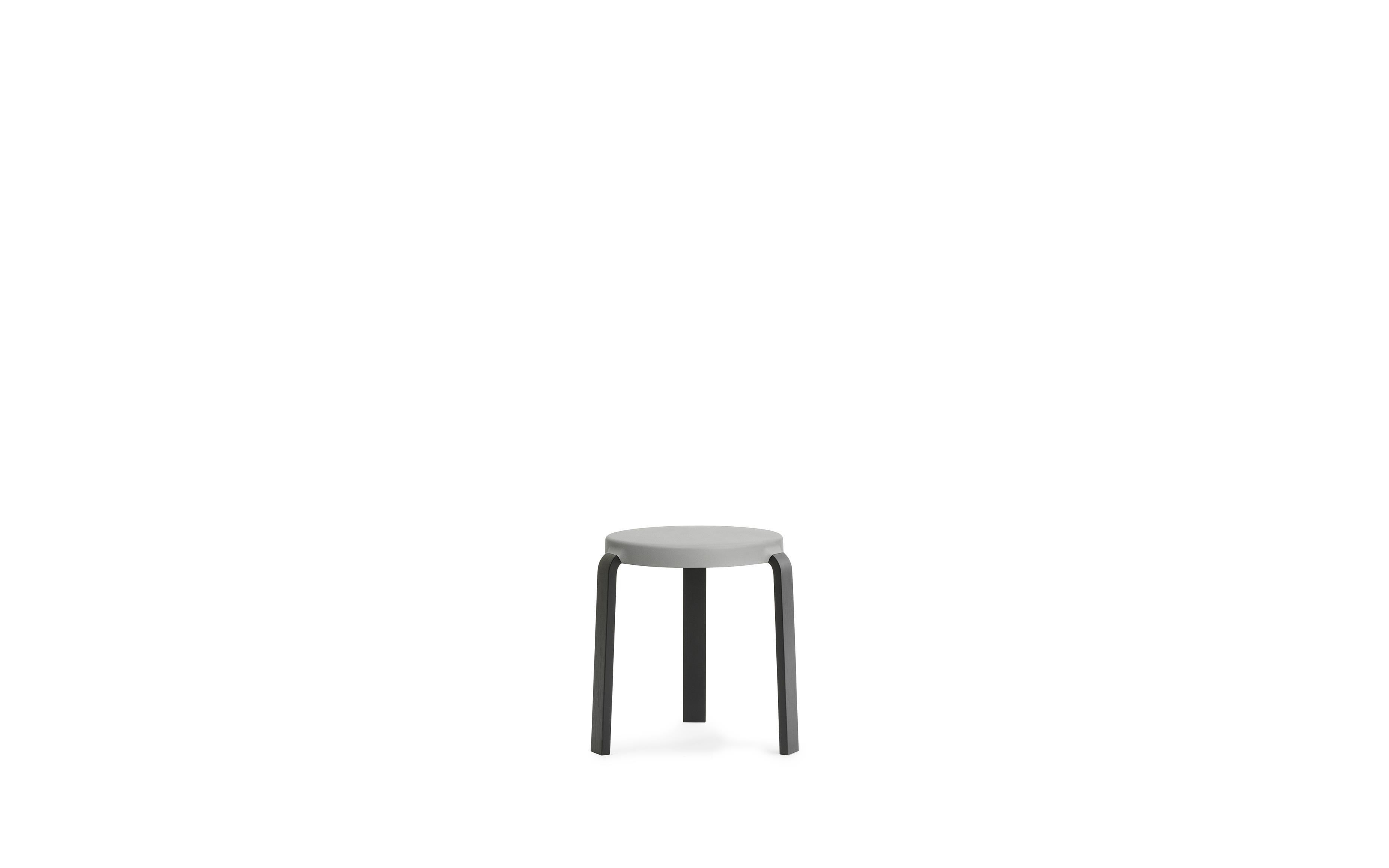 Tap Stool Black2