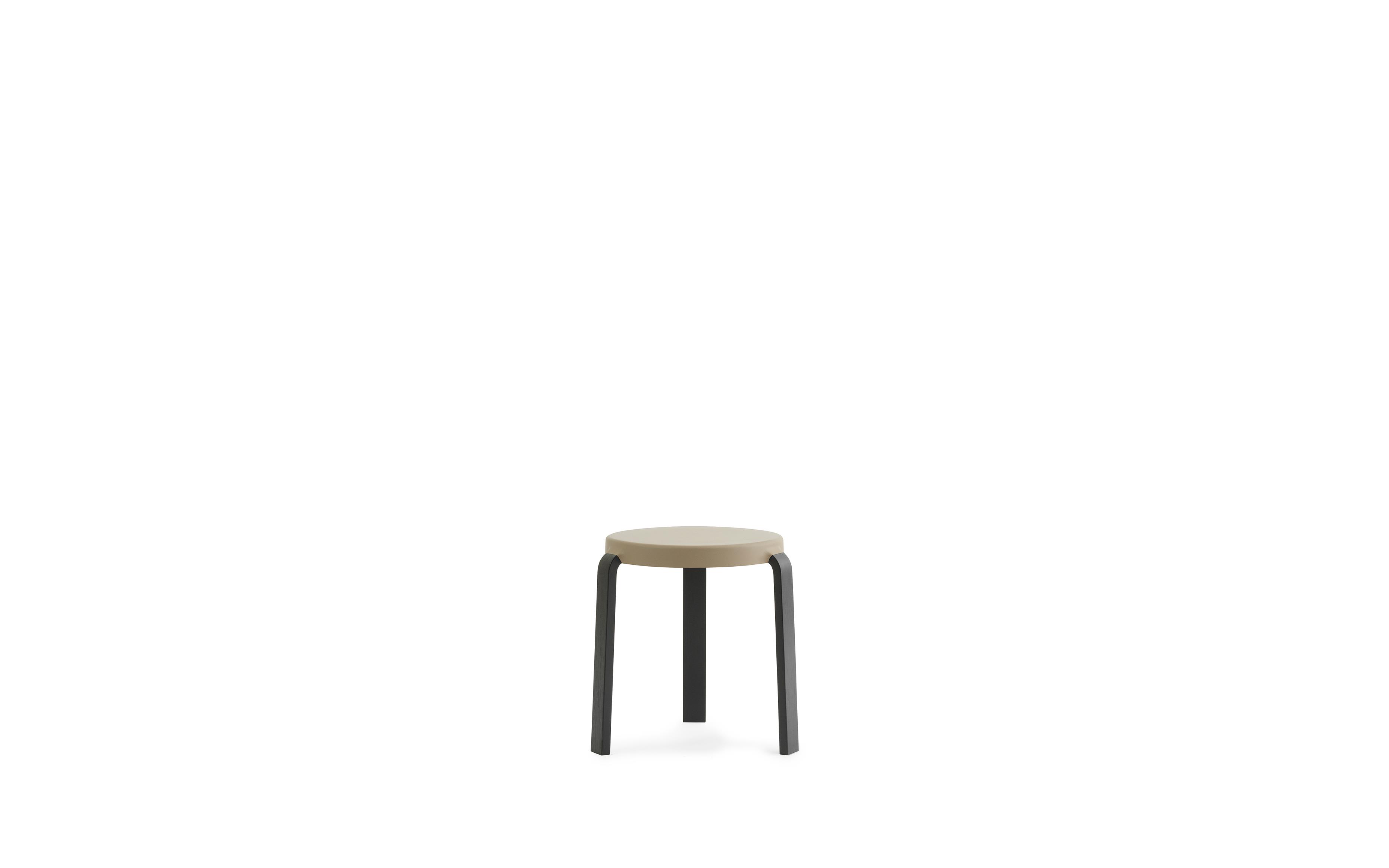 Tap Stool Black2