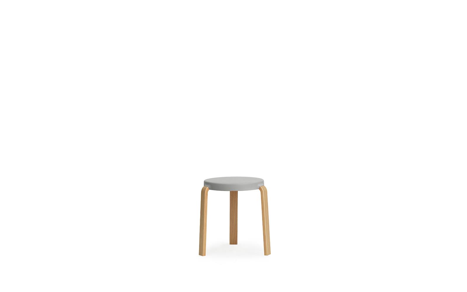 Tap Stool Oak1