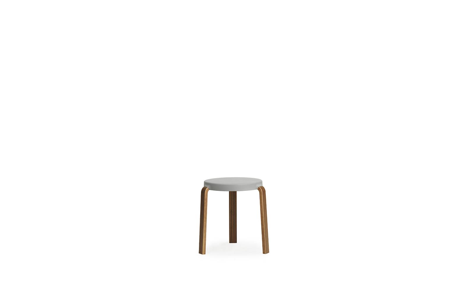 Tap Stool Walnut1