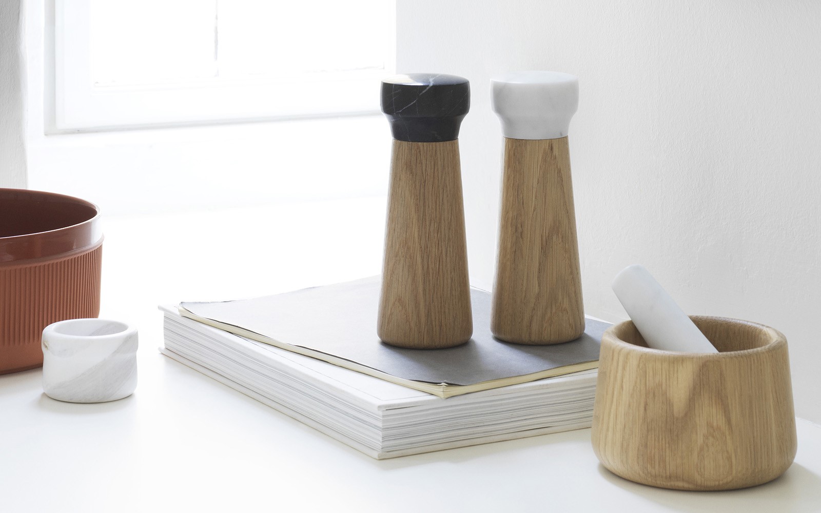 Saliera e pepiera Craft da Normann Copenhagen →