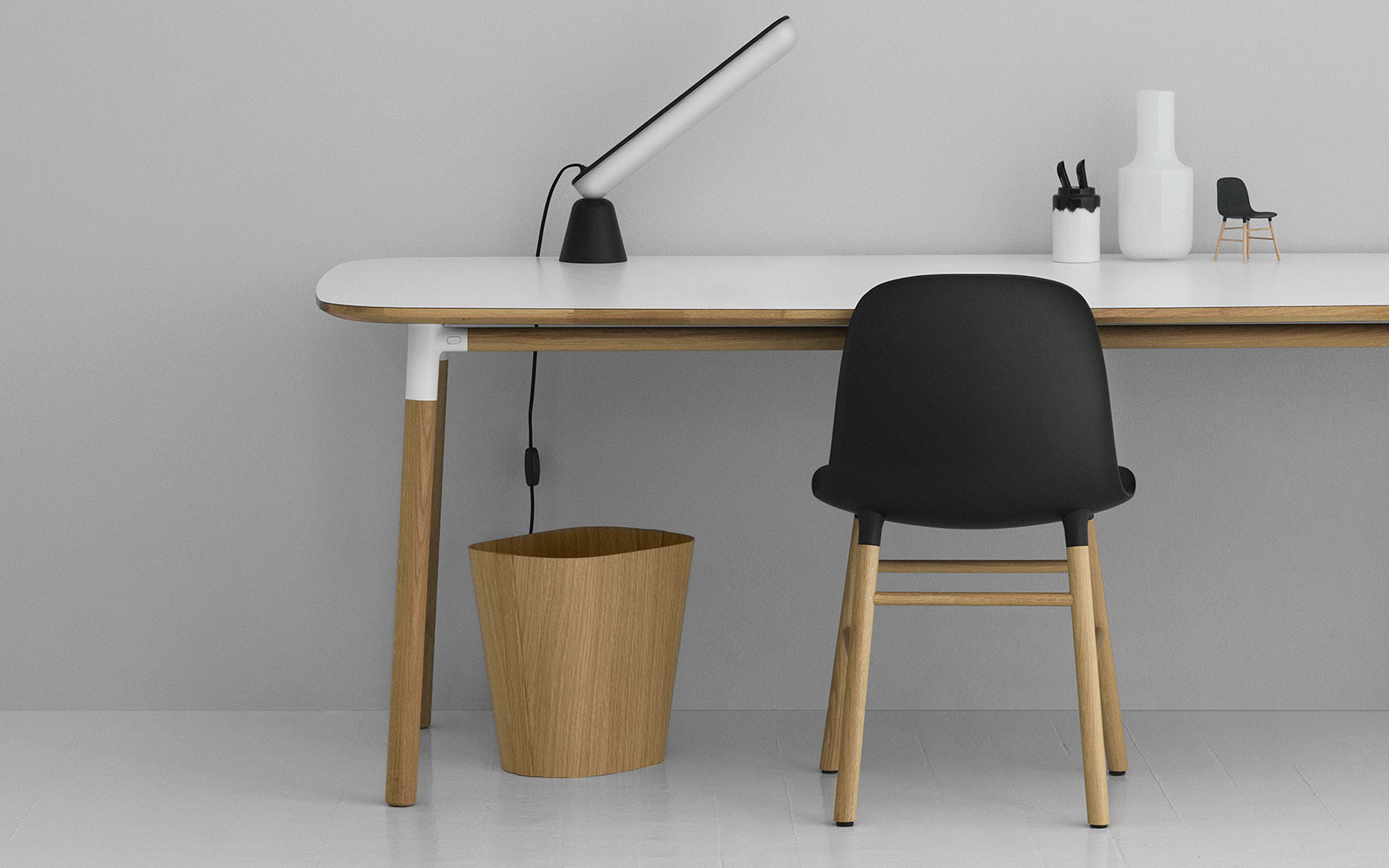 Normann shop form chair