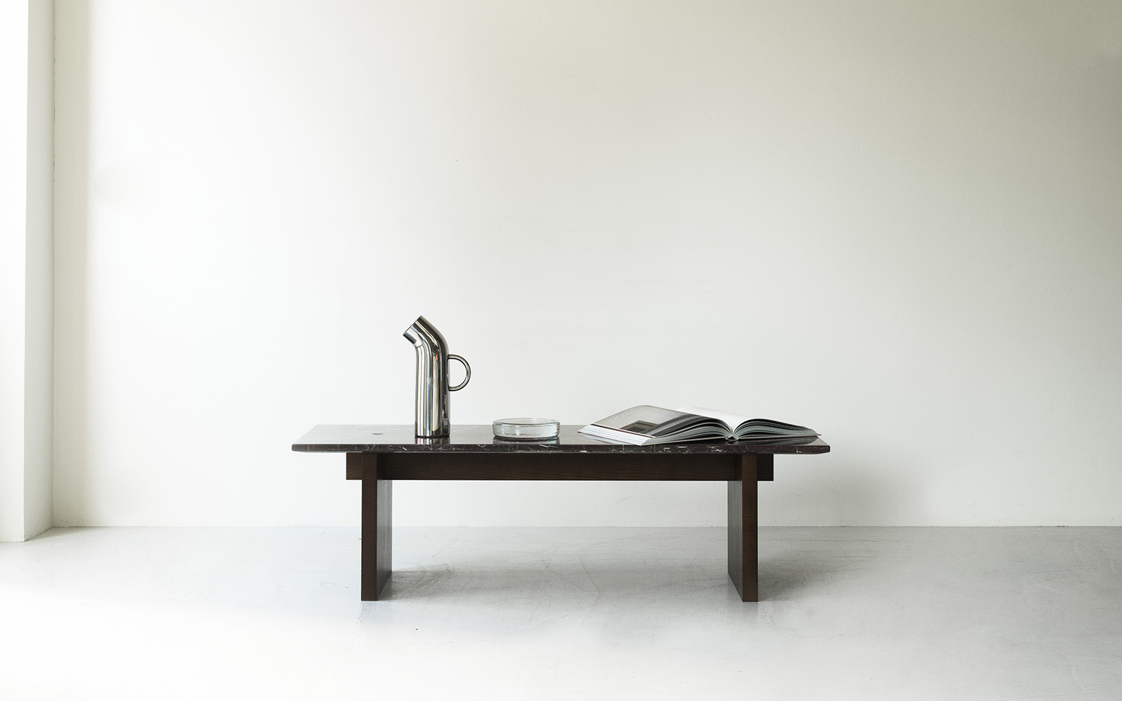 Solid Timeless and elegant table Normann Copenhagen