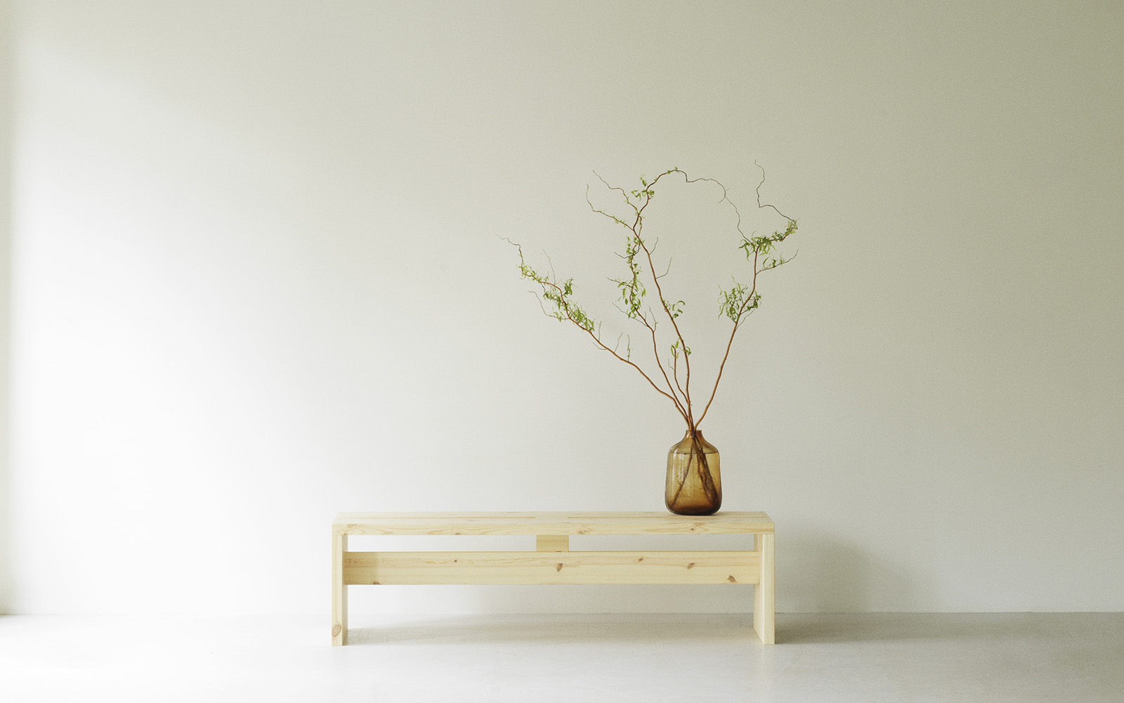 Stretch Bank 160 cm Kiefer | Normann Copenhagen