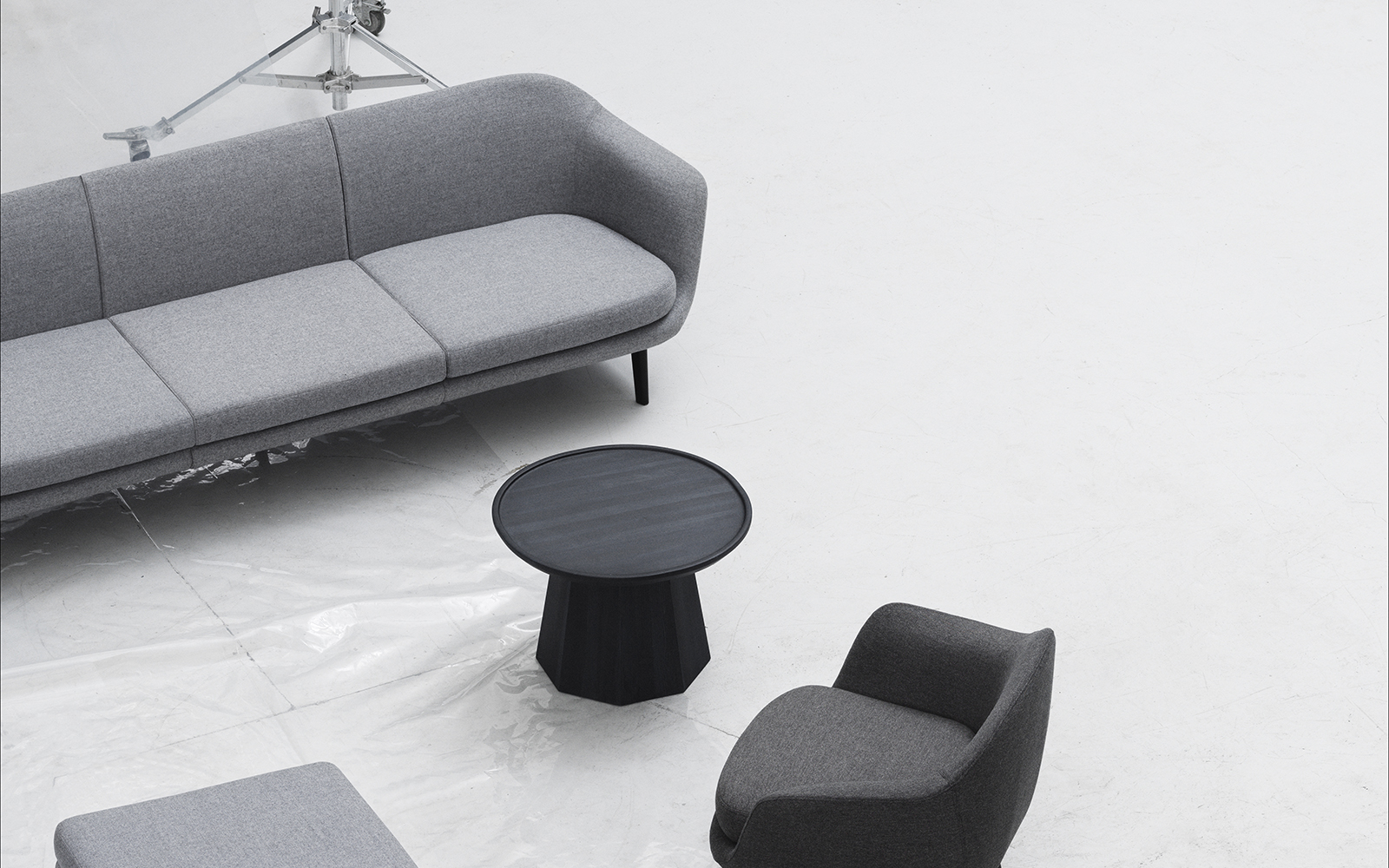 Sum Modular Sofa 100 Left Armrest Black Aluminum Ultra Leather