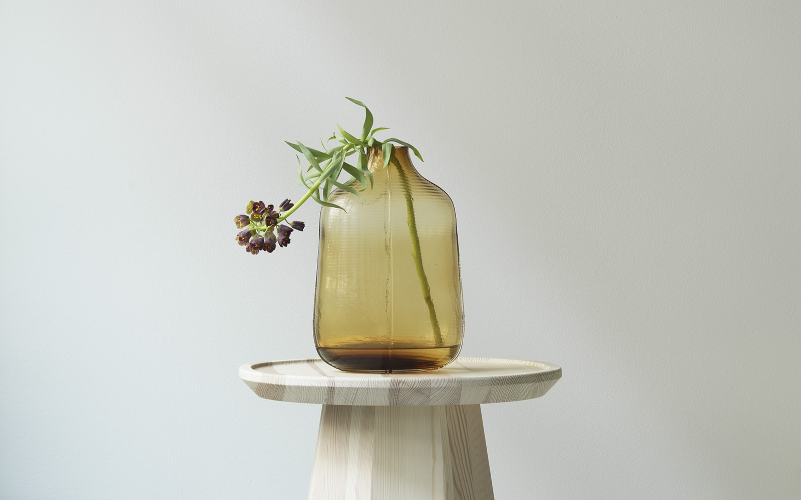 Step vase brown Normann Copenhagen