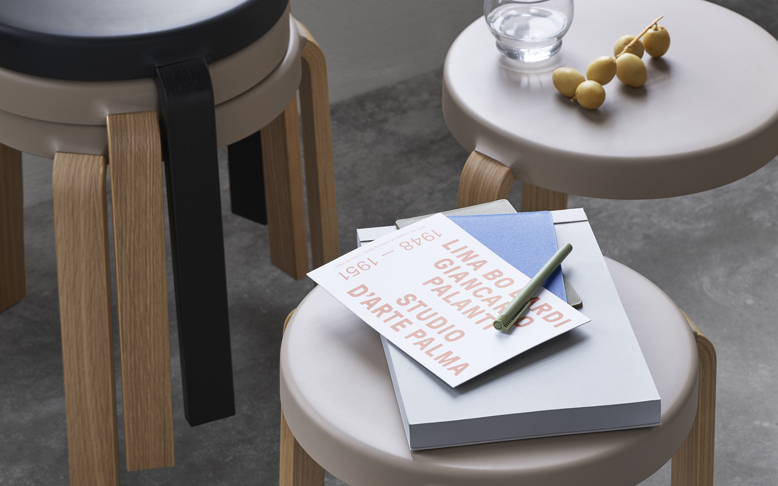 Tap stool top