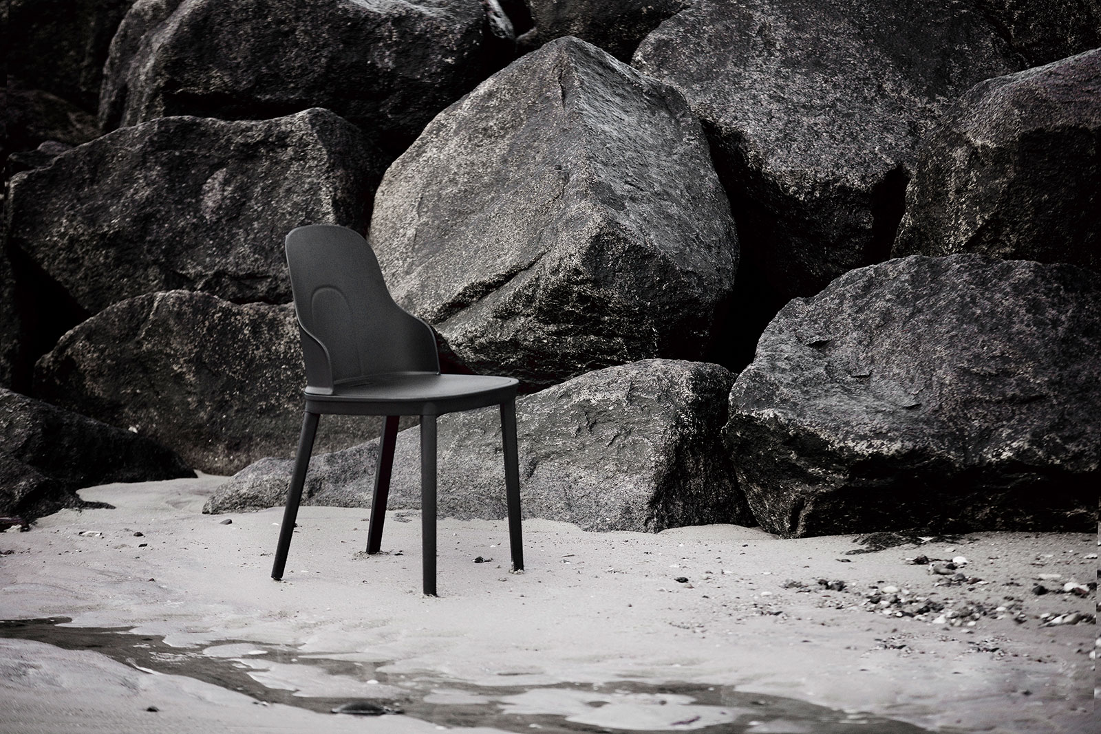 Black Allez chair