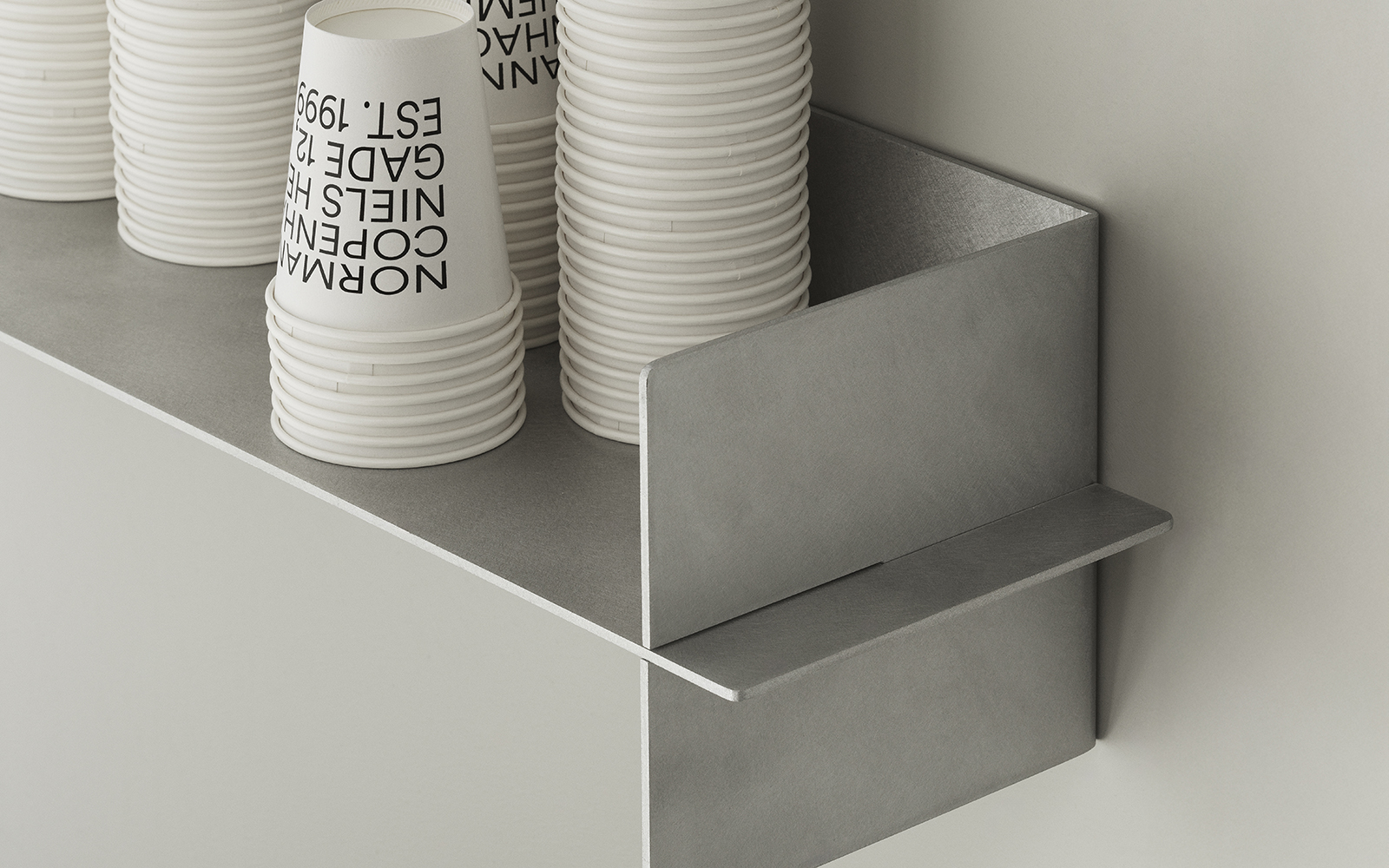 Alu shelf Normann Copenhagen