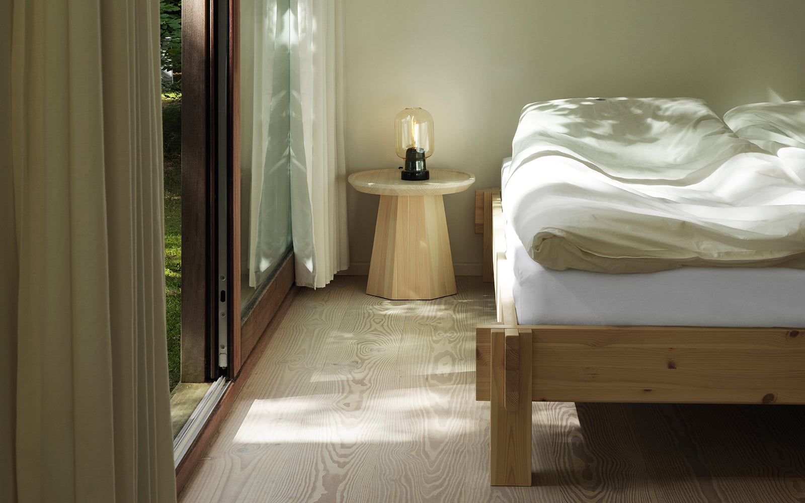 Amp tablelamp Normann Copenhagen