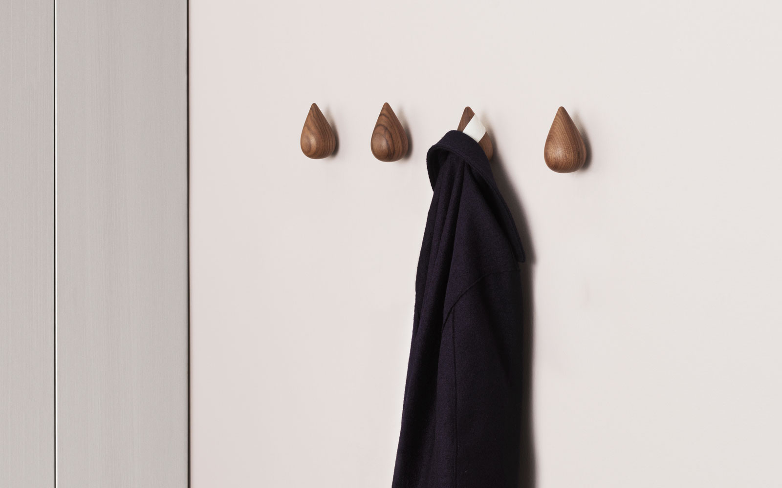 Dropit Large Hook Walnut | Normann Copenhagen