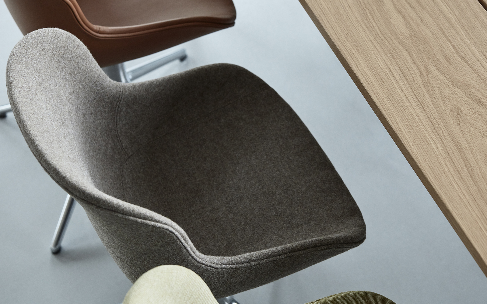 The Hyg family accommodates interior needs of private living rooms and dining rooms as well as a wide range of hospitality, commercial and office settings.