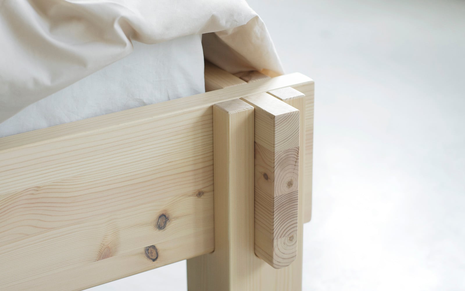 Notch bedrame Normann Copenhagen