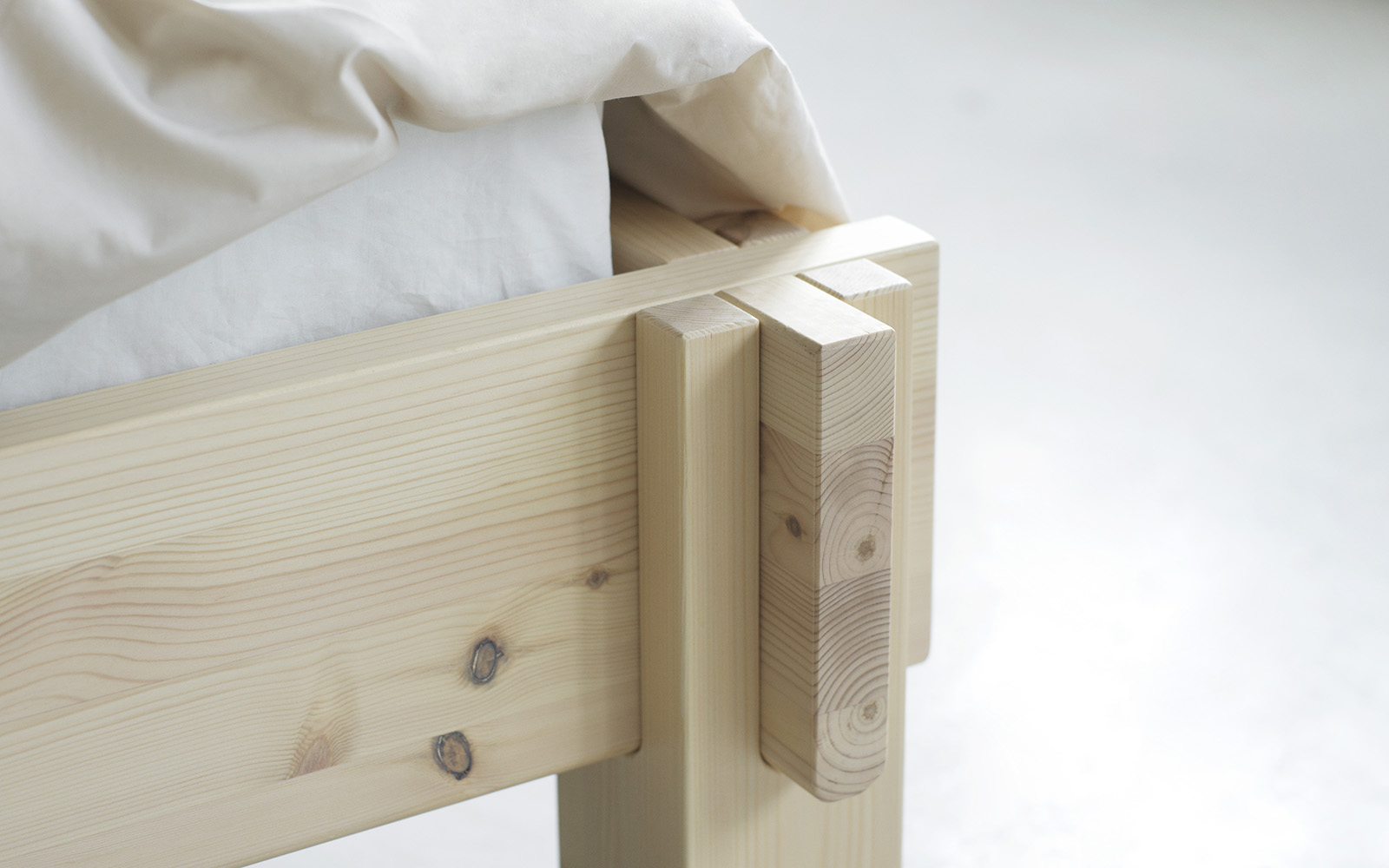 Notch bedrame Normann Copenhagen