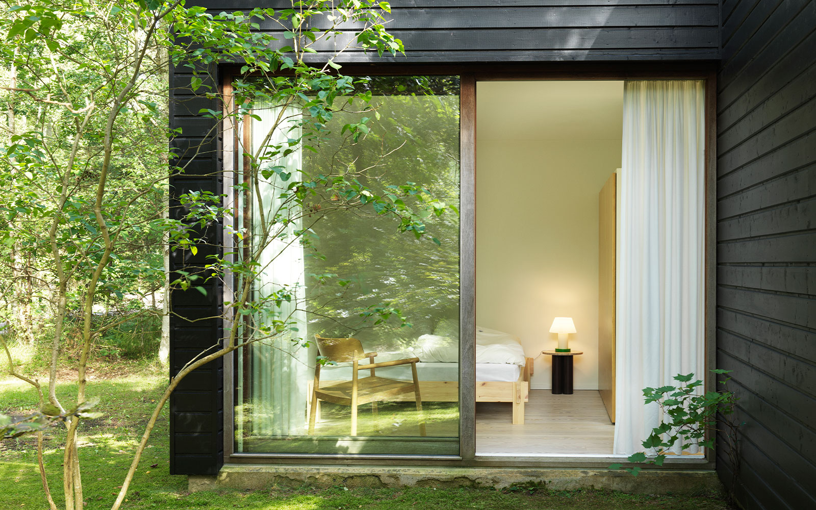 Notch bedframe Normann Copenhagen