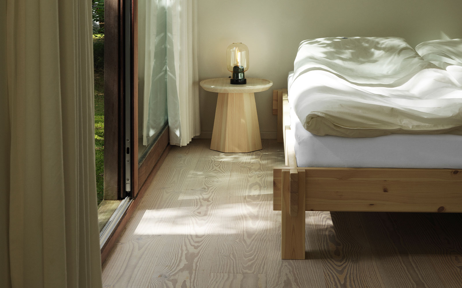 Notch bedframe Normann Copenhagen